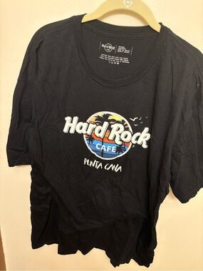 Hard Rock logo tee, sz 2x, runs true, like new